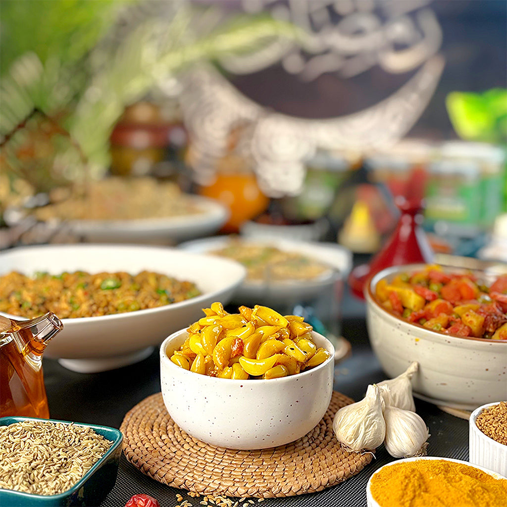 Desi Lahsan Pickle دیسی لہسن اچار